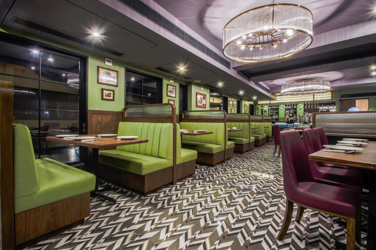 T24 Retro Hotel Bombay Eksteriør billede