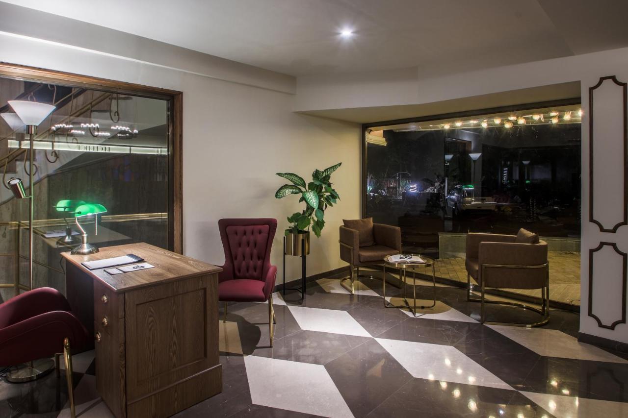 T24 Retro Hotel Bombay Eksteriør billede