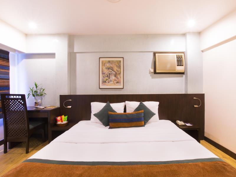 T24 Retro Hotel Bombay Eksteriør billede