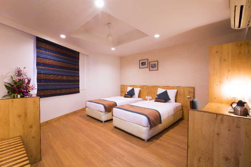 T24 Retro Hotel Bombay Eksteriør billede